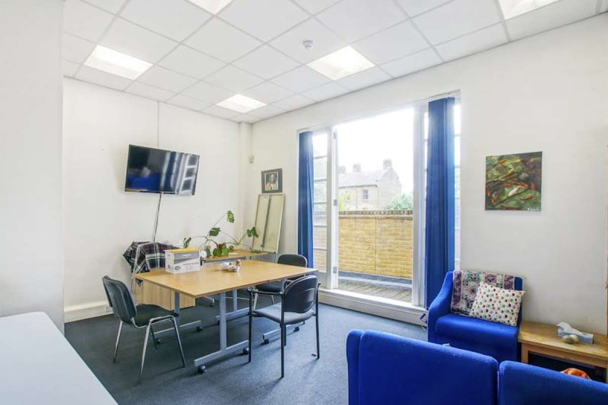 Office in London - photo 3