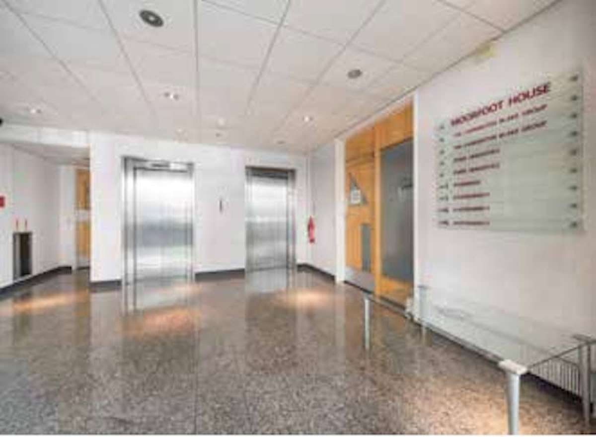 Office in London - photo 4