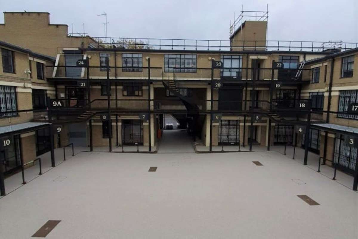 Office in London - photo 4