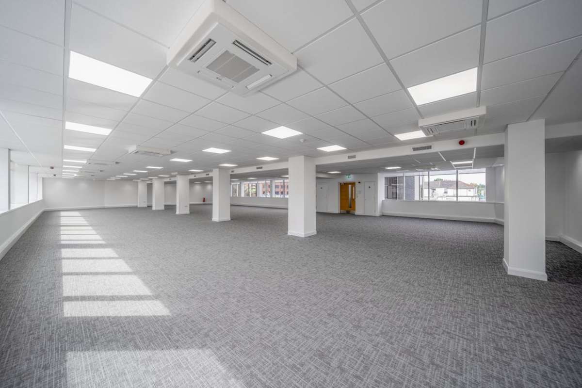 Office in Bournemouth - photo 4