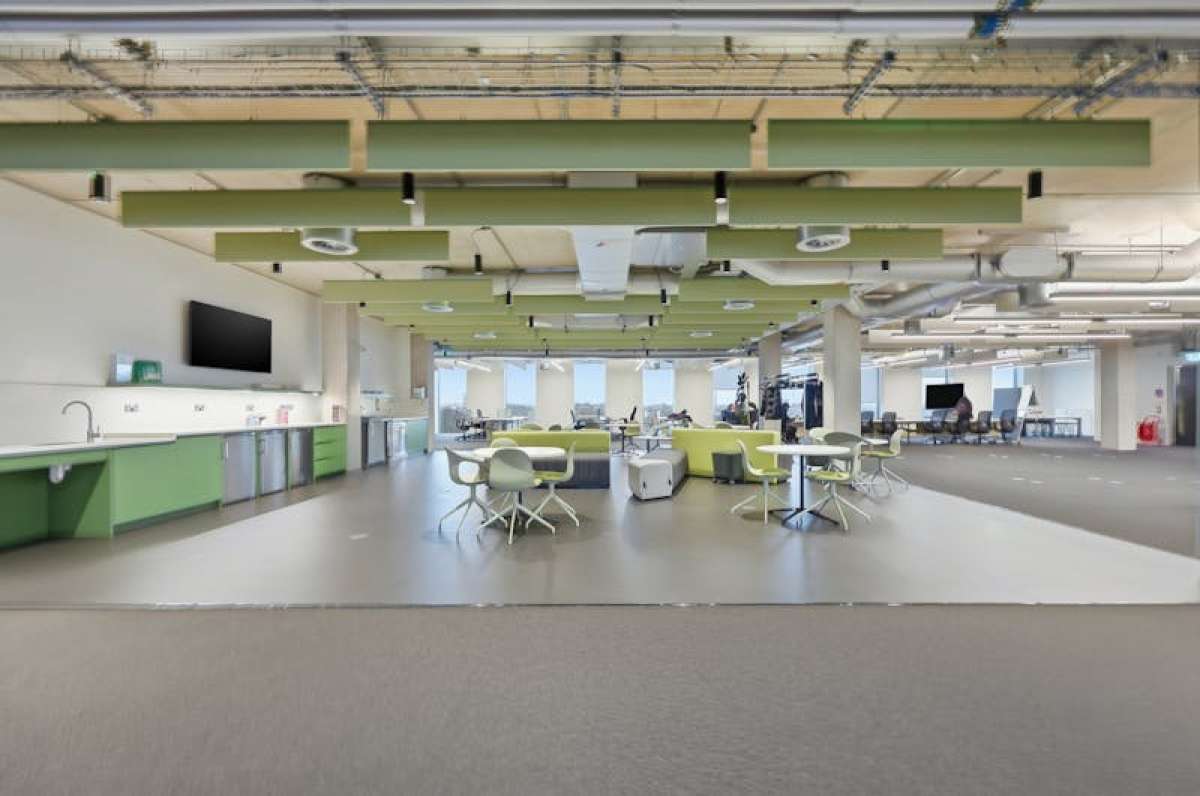 Office in London - photo 2