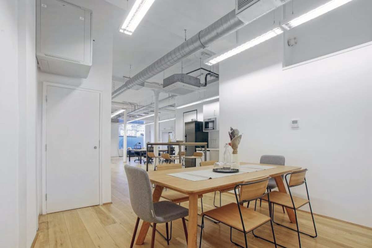 Office in London - photo 4