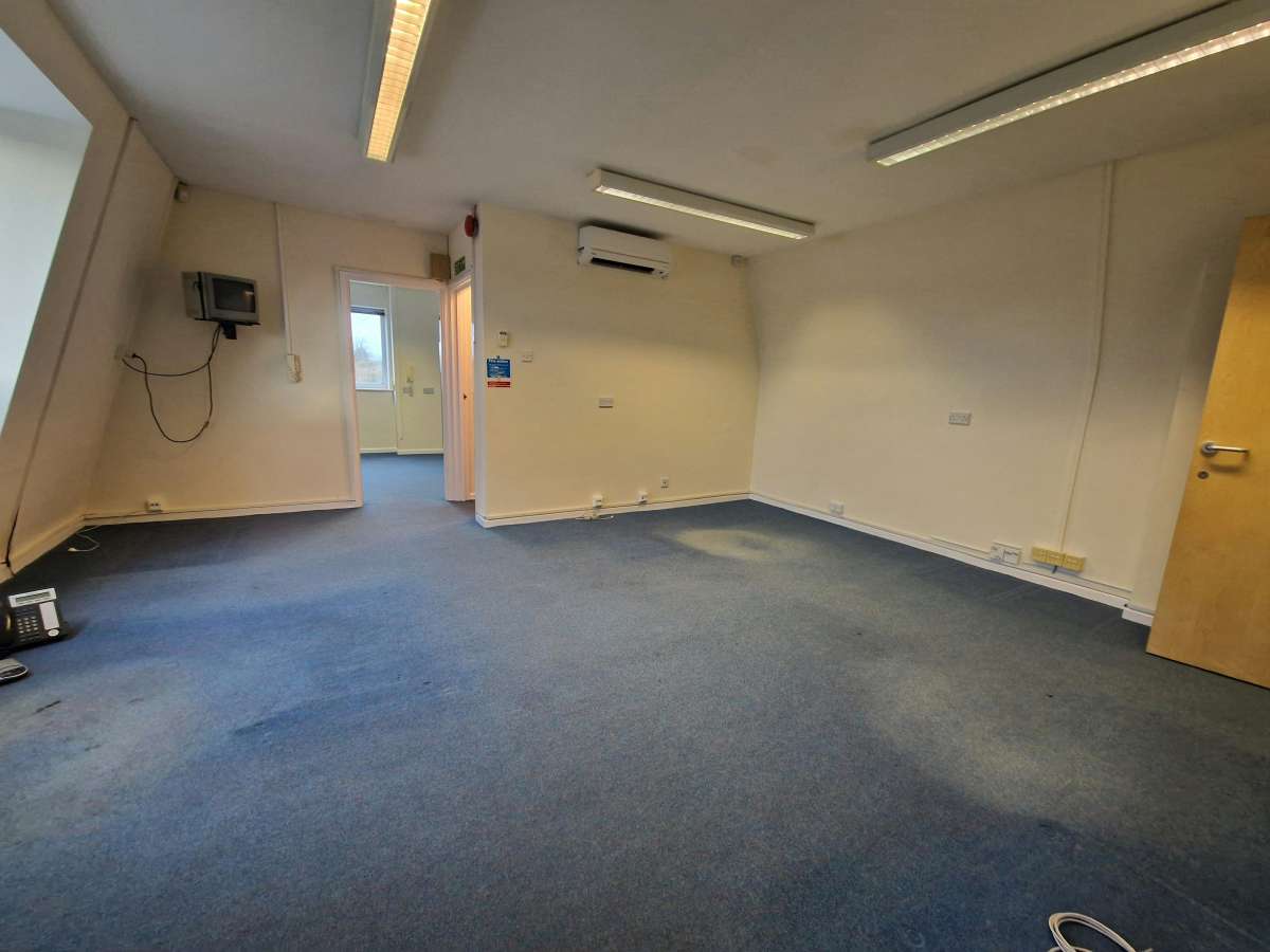 Office in Titchfield, Fareham - photo 2