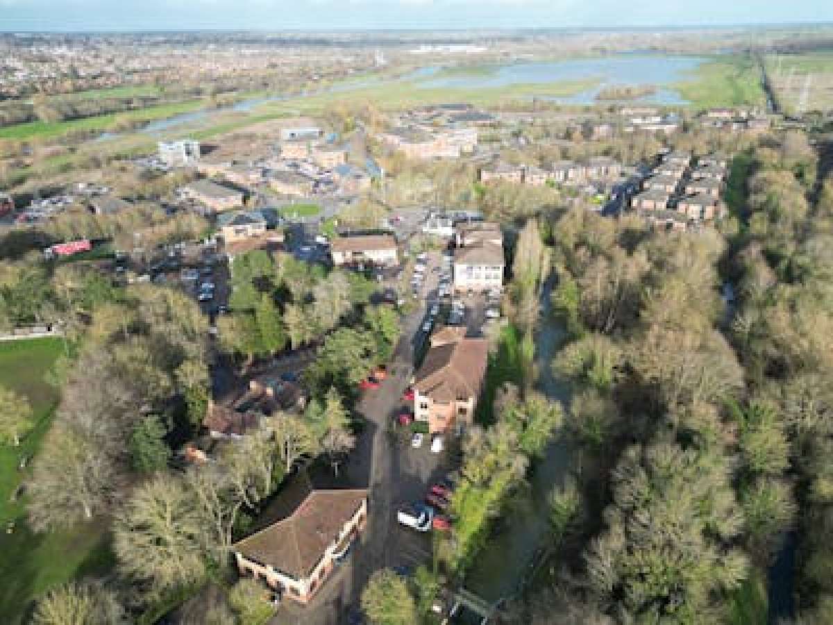 Office in Northampton - photo 3