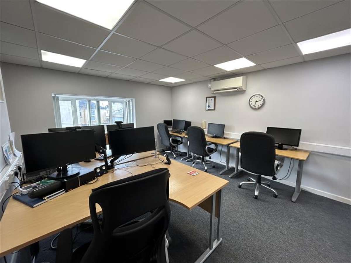 Office in Plymouth - photo 3