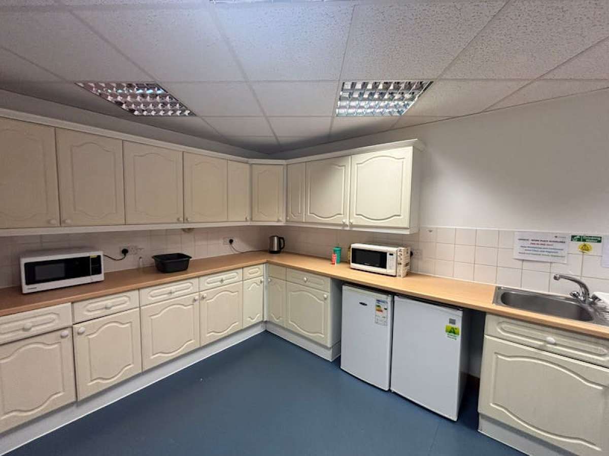 Office in Southampton - photo 4