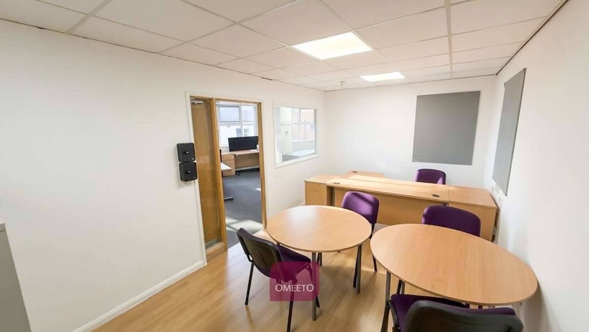 Office in Nottingham - photo 4