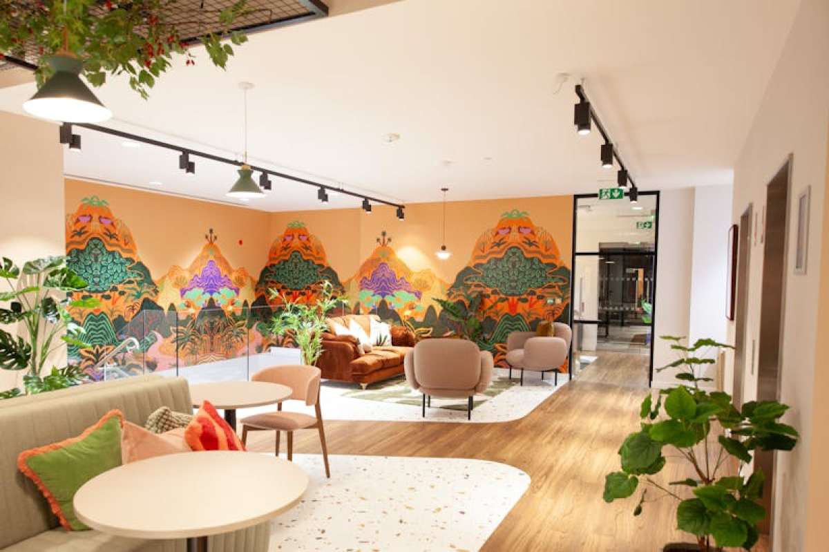 Office in London - photo 3