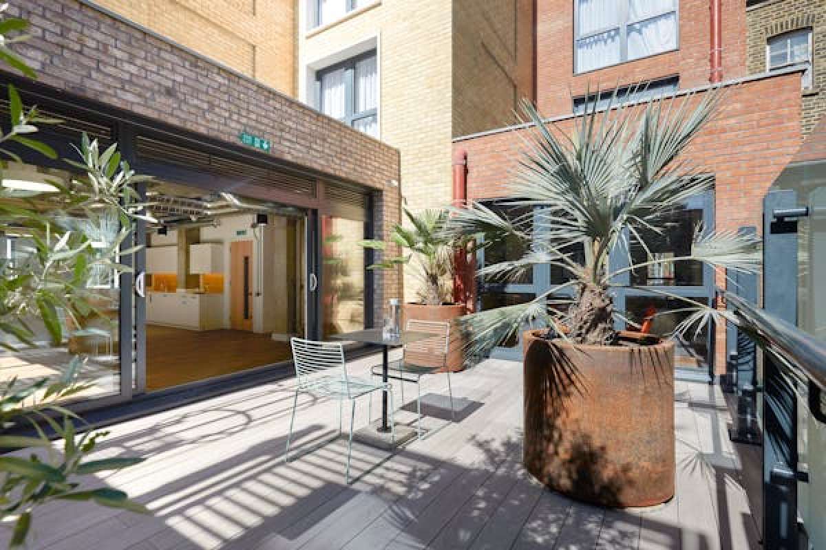 Office in London - photo 2