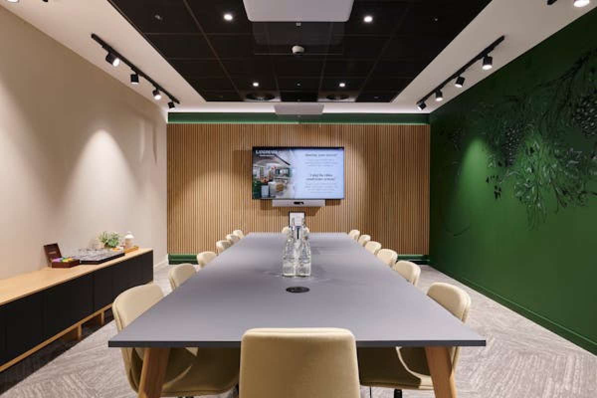 Office in London - photo 3