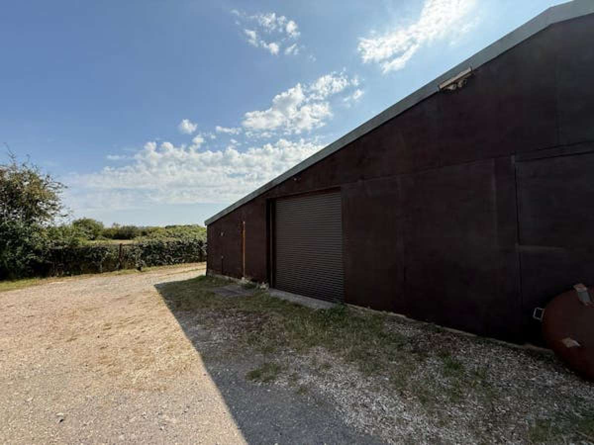 Office in Milton Keynes - photo 3