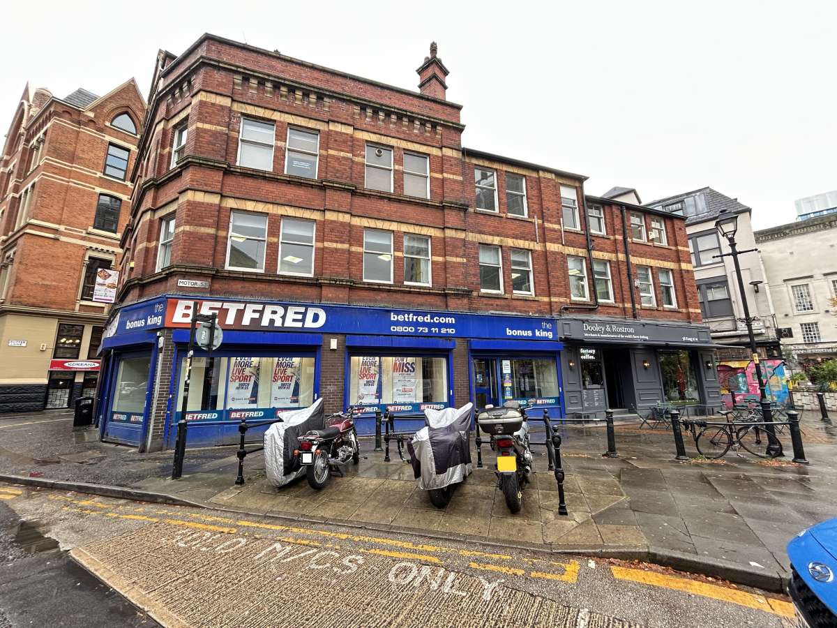 Office in Salford - photo 2