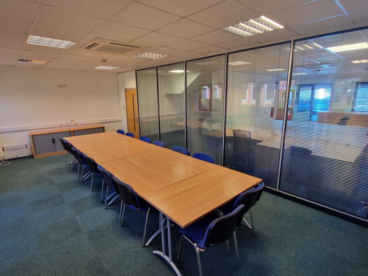 Office in Pride Park - photo 2