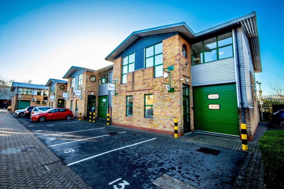 Office in Epsom - photo 2