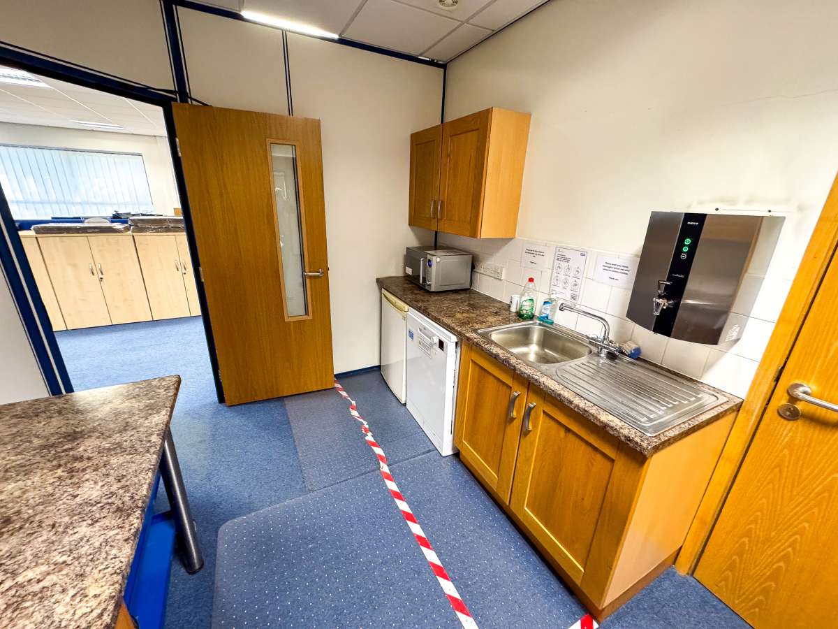 Office in Falmouth - photo 4