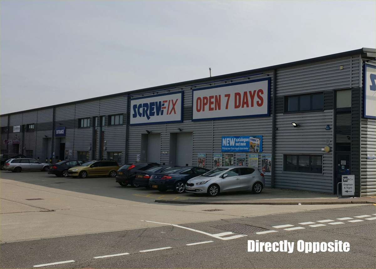 Industrial Unit in Grays - photo 2