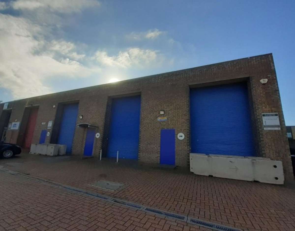 Industrial Unit in Grays - photo 2