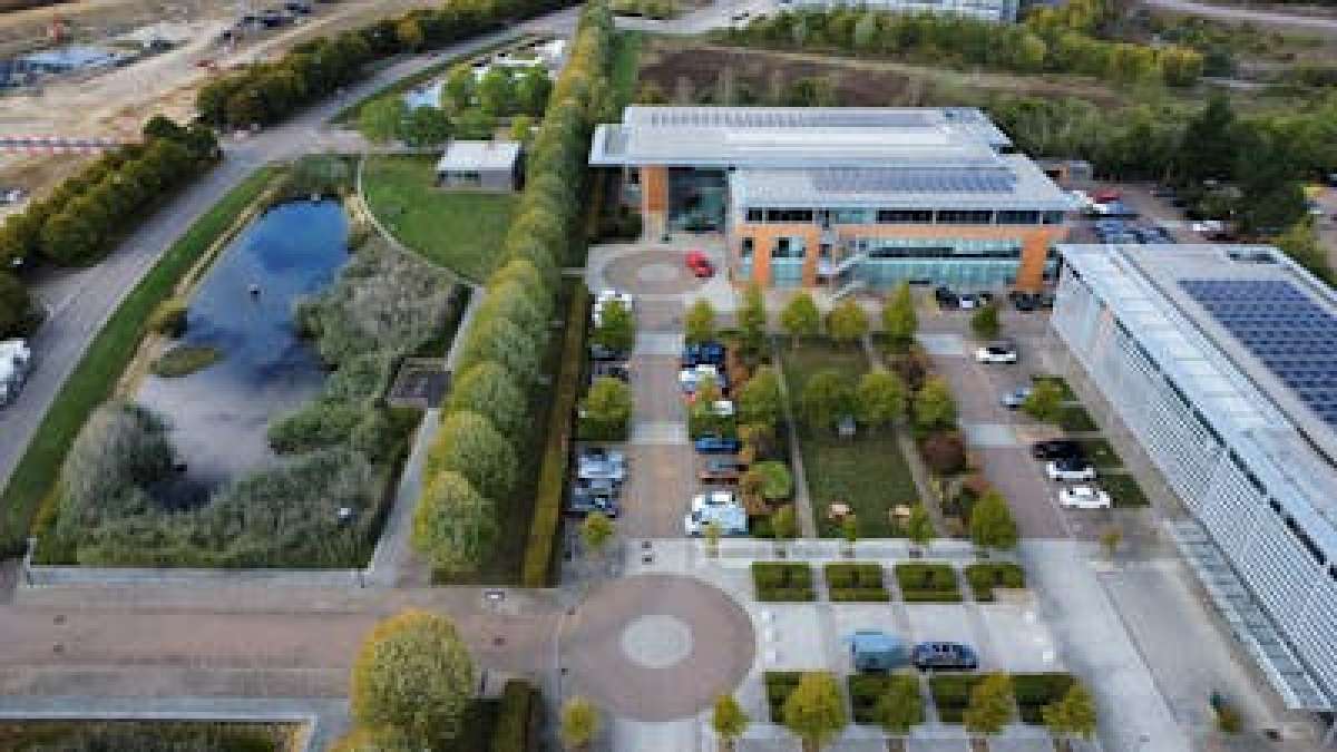 Office in Cambourne - photo 3
