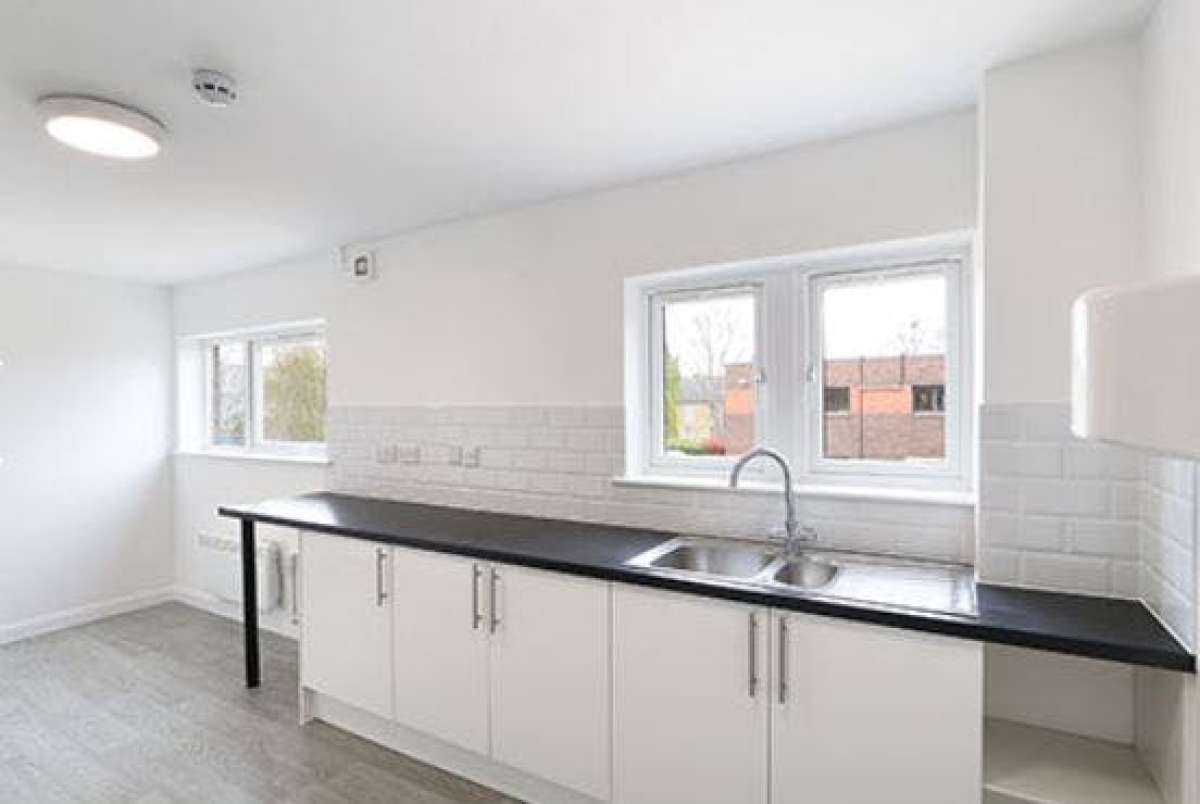 Industrial Unit in Grays - photo 4