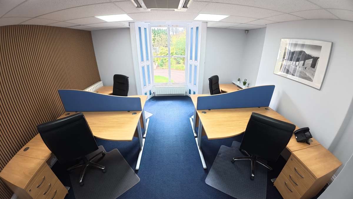 Office in Pudsey - photo 3