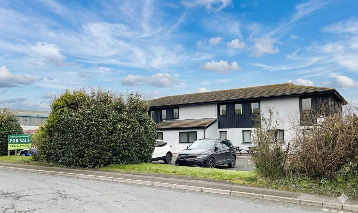 Office in St Austell - photo 2