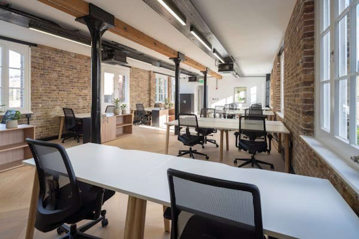 Office in London - photo 2