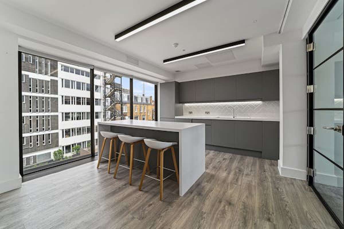 Office in London - photo 2