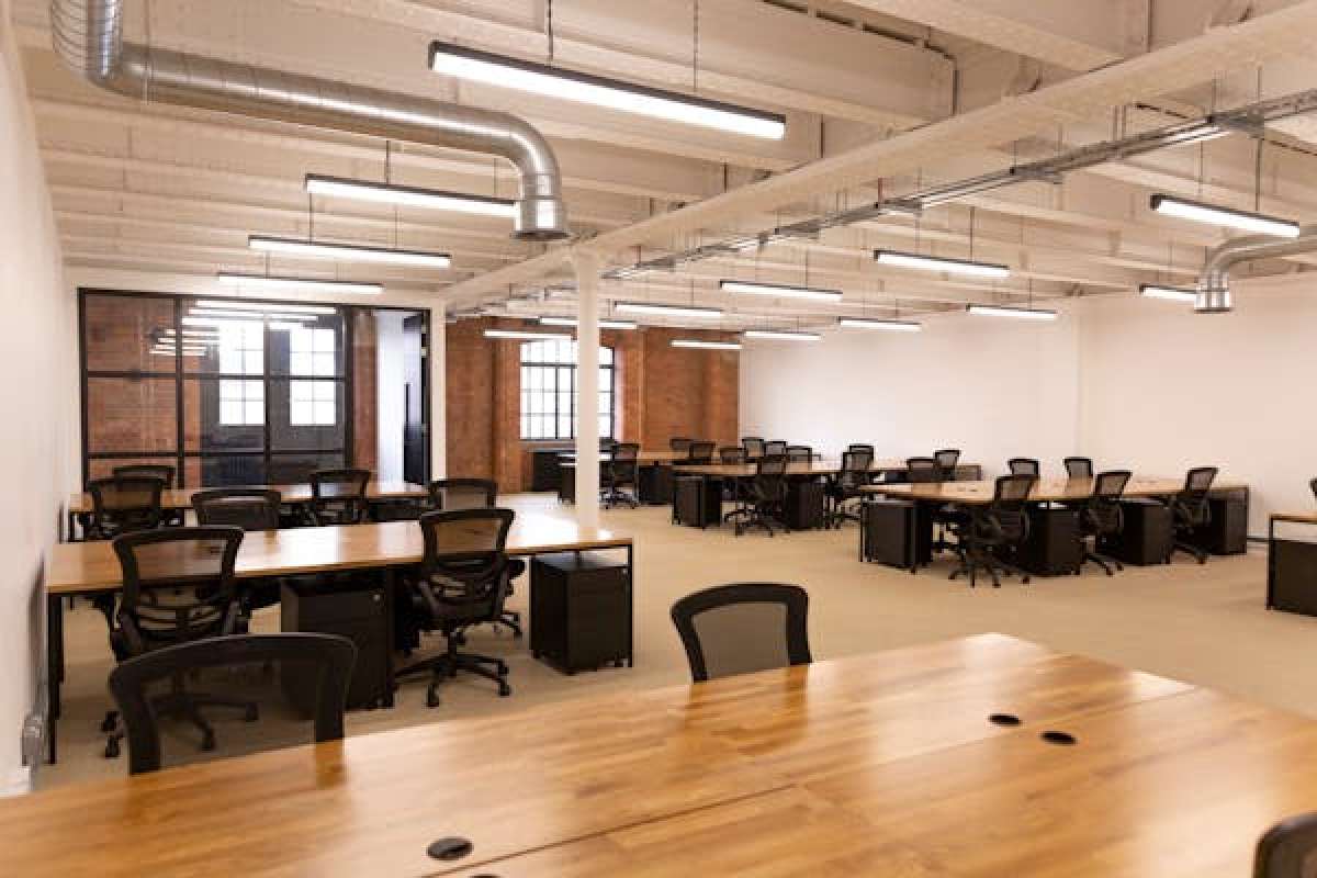 Office in Manchester - photo 2