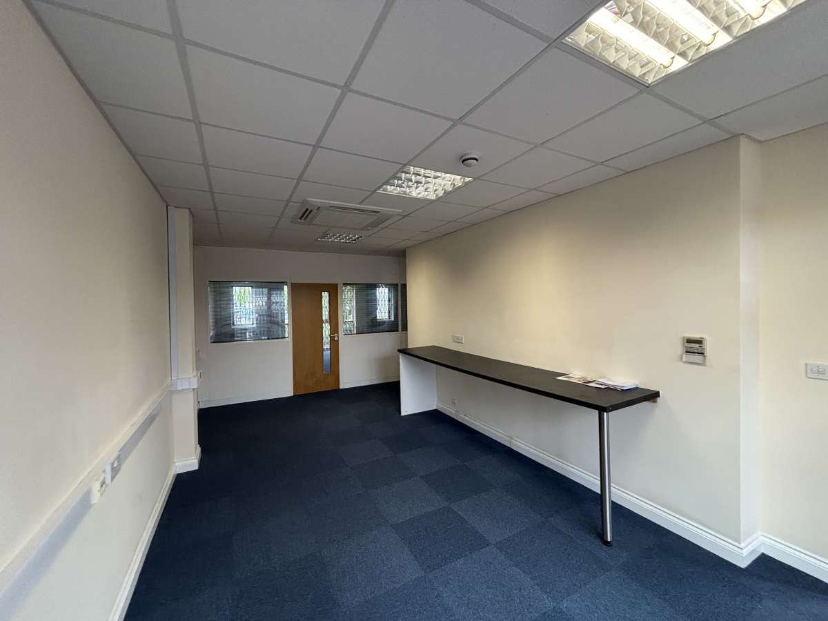 Office in Derby - photo 2