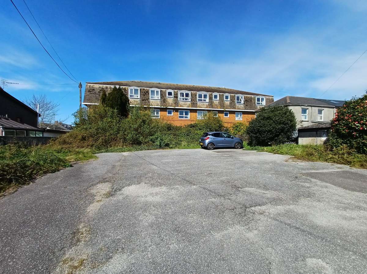 Office in St. Austell - photo 3
