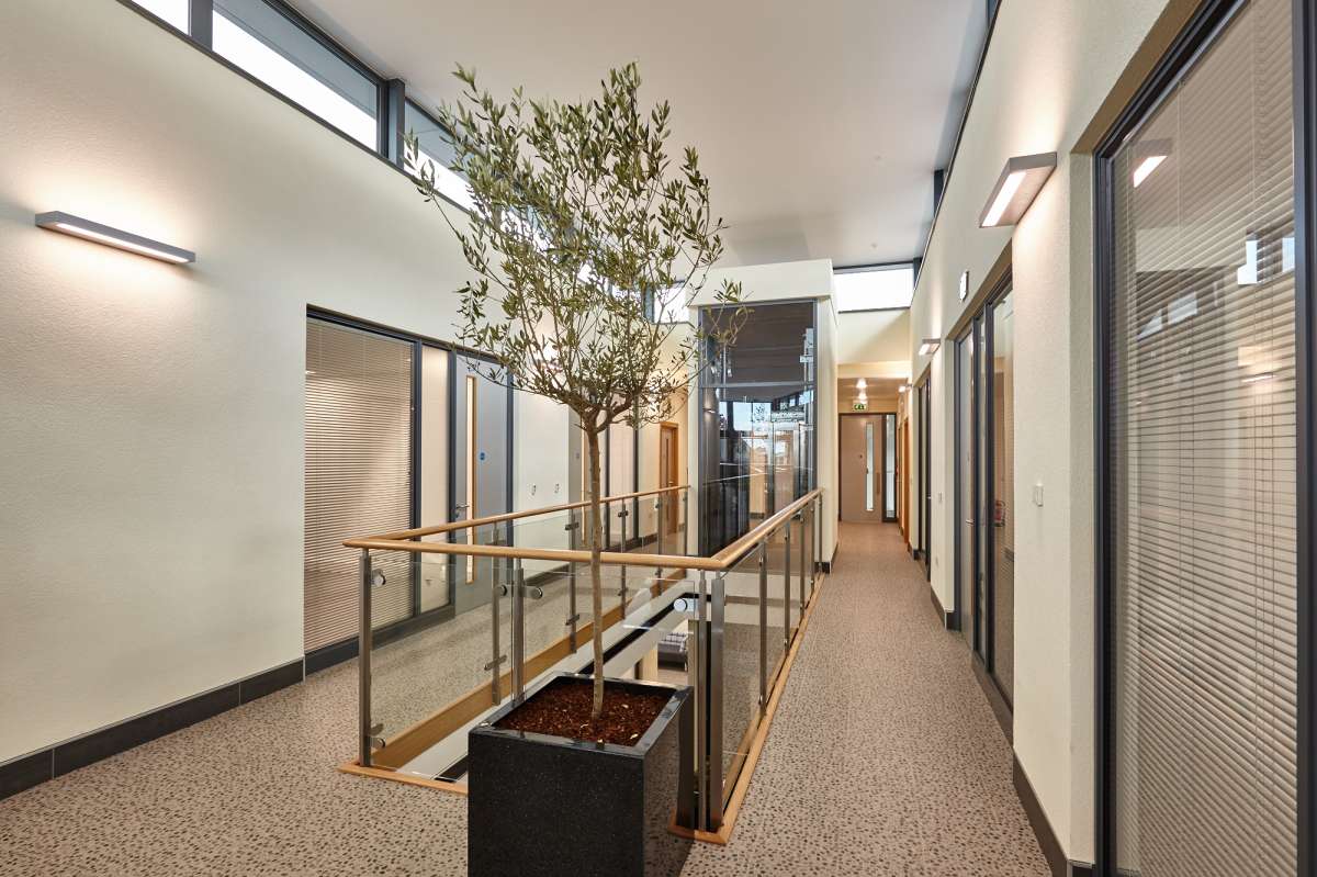 Office in Colchester - photo 3