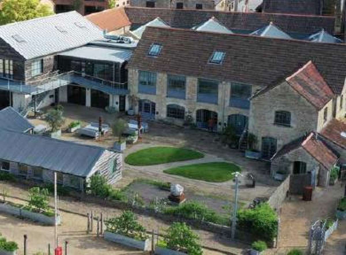 Office in Holt - photo 2
