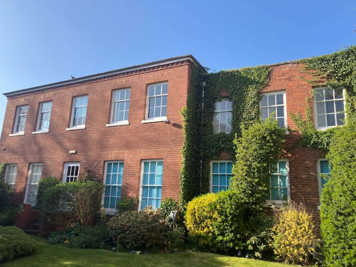 Residential development opportunity with planning consent for conversion to 9 apartments in Worcester - photo 4