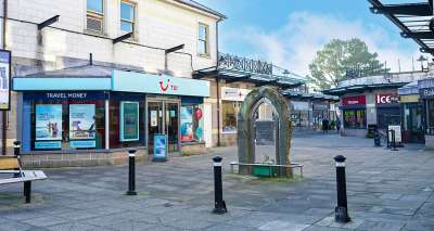 Retail/Shop in Plympton - photo 2