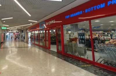 Retail/Shop in Skelmersdale - photo 2