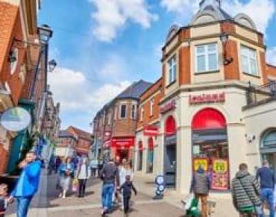 Retail/Shop in Chesterfield - photo 3