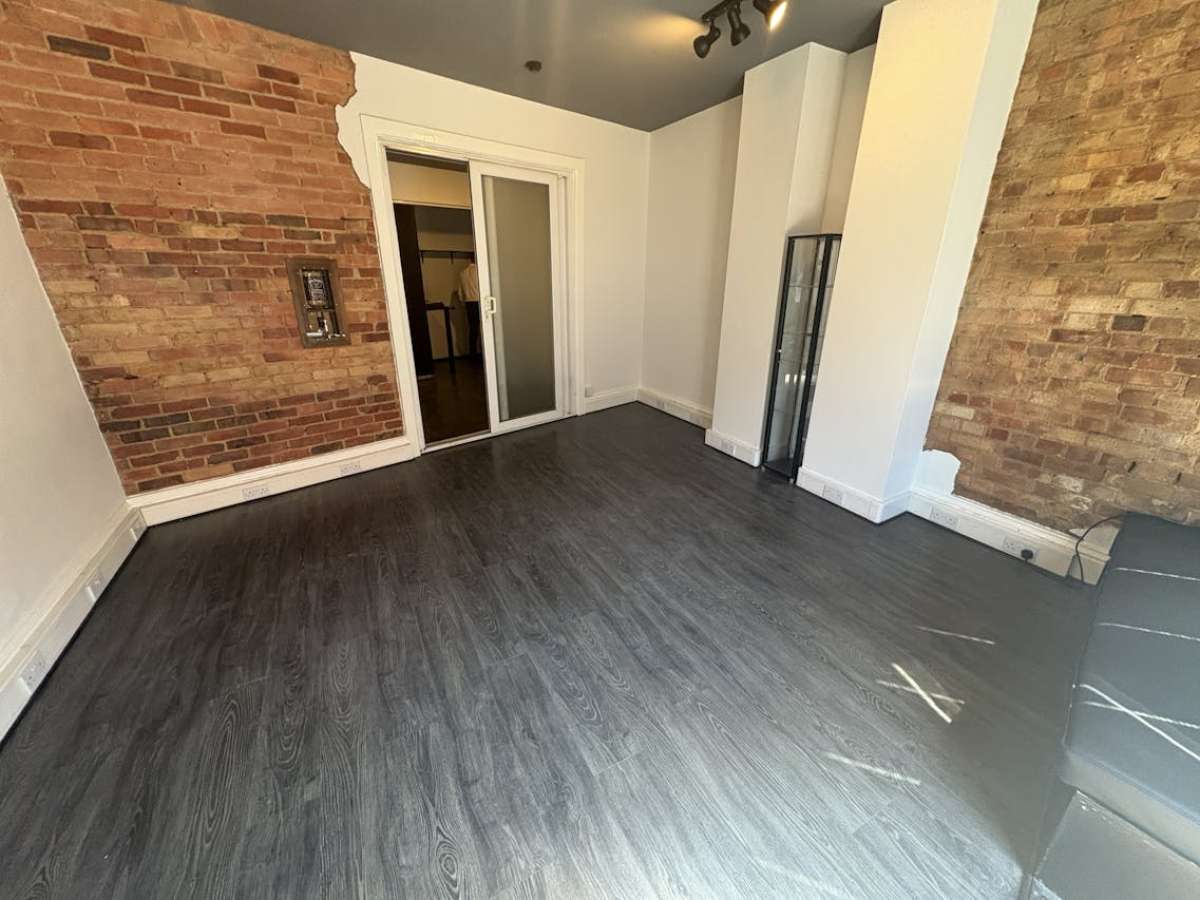 Retail/Shop in Bournemouth - photo 4