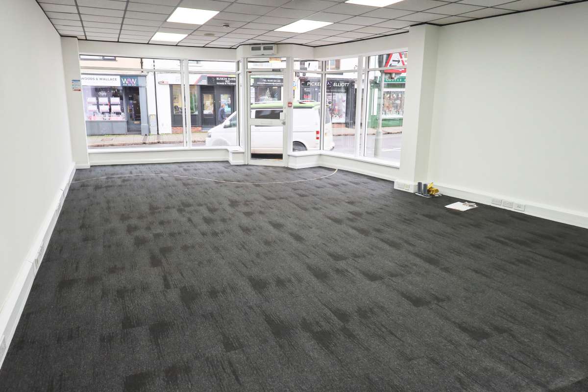 Retail/Shop in Hinckley - photo 2