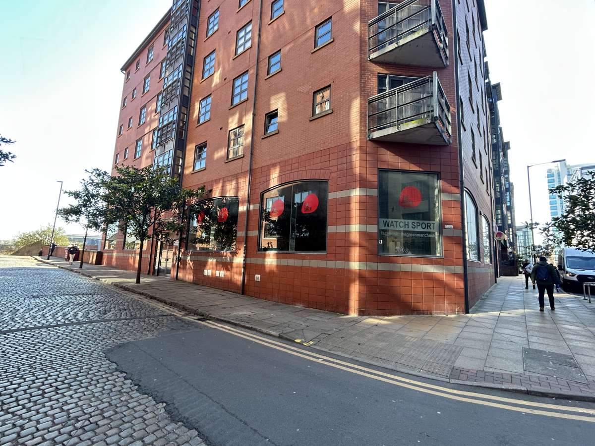 Retail/Shop in Manchester - photo 4