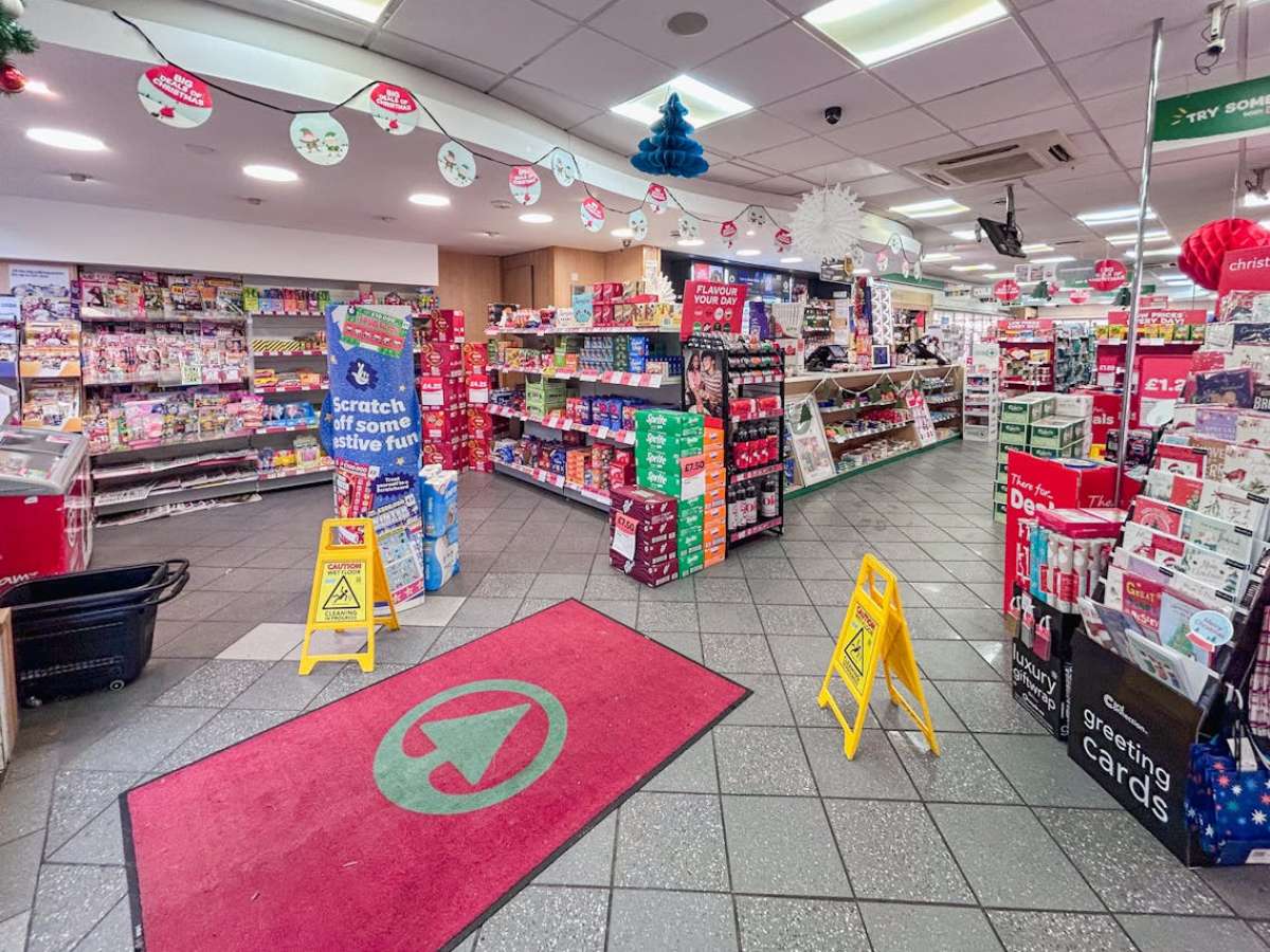 Retail/Shop in Blandford Forum - photo 4