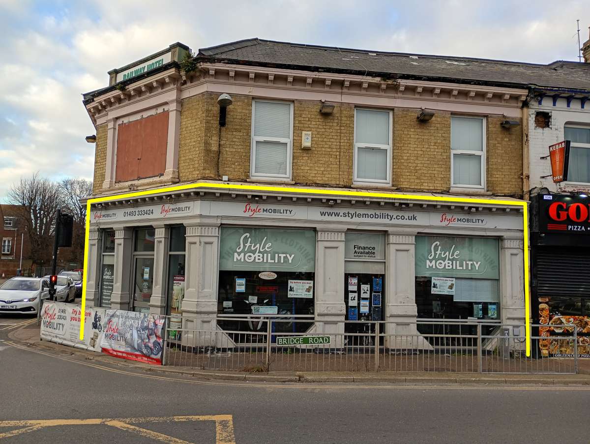 Retail/Shop in Great Yarmouth - photo 2