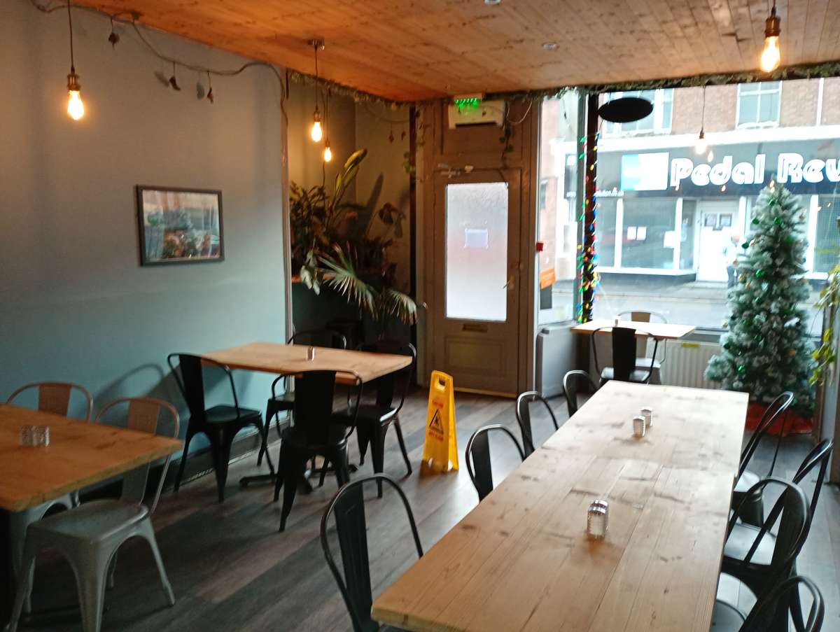 Retail/Shop in Great Yarmouth - photo 2