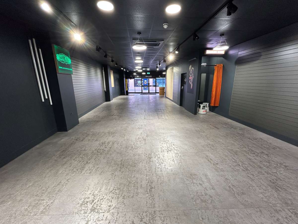 Retail/Shop in Leicester - photo 3