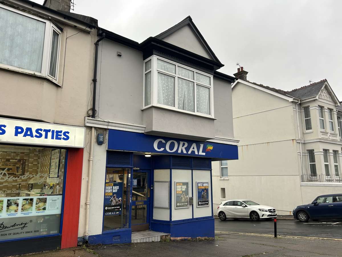 Retail/Shop in Plymouth - photo 2