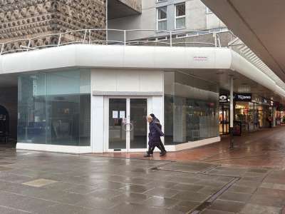 Retail/Shop in Cwmbran - photo 4