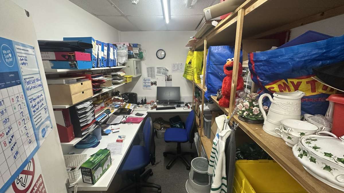 Retail/Shop in Arnold - photo 4