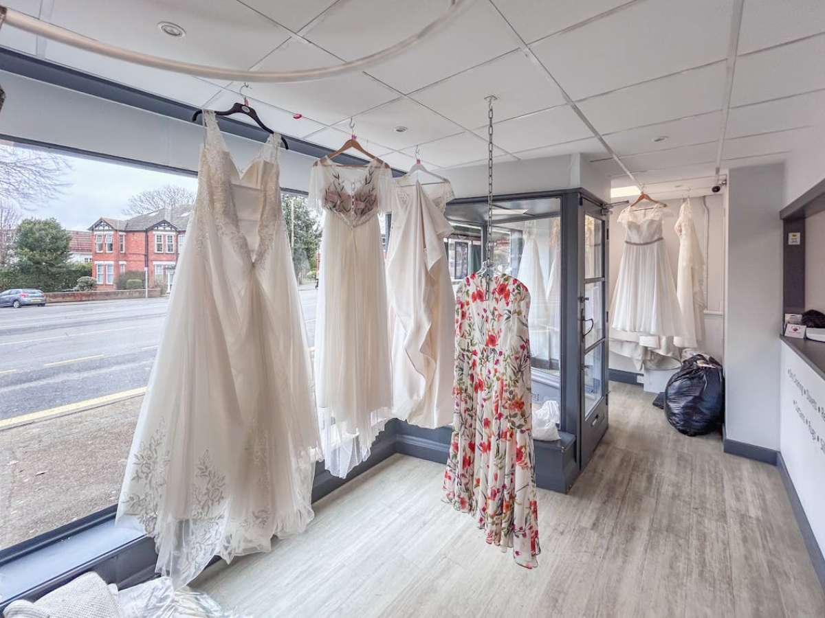 Retail/Shop in Bournemouth - photo 2