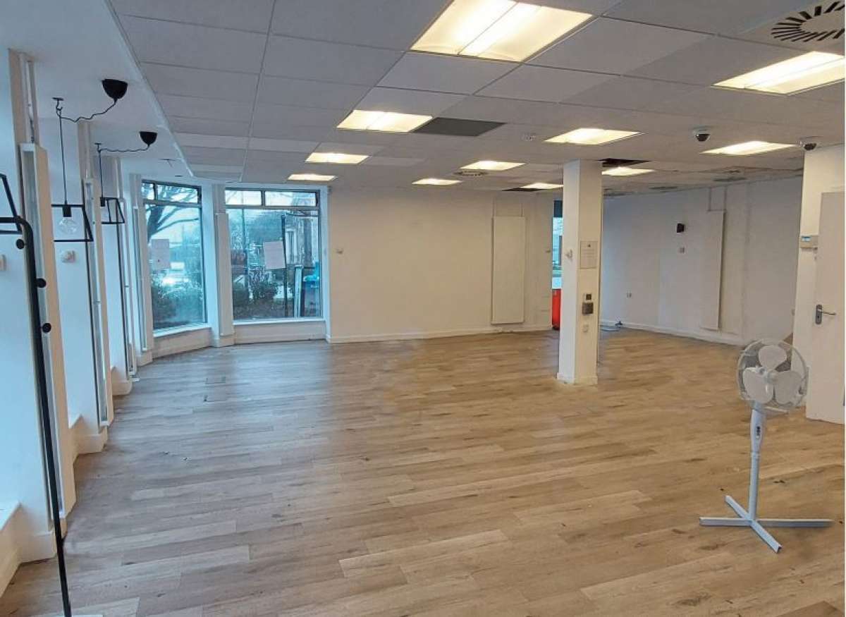 Retail/Shop in Stirling - photo 2