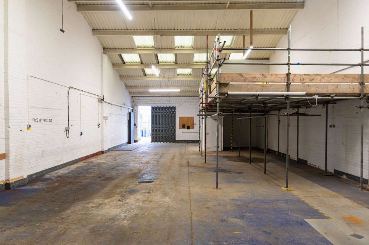 Retail/Shop in Poole - photo 4