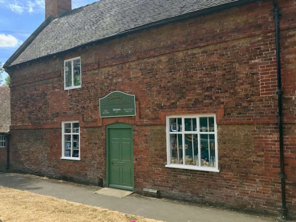 Retail/Shop in Ashbourne - photo 4